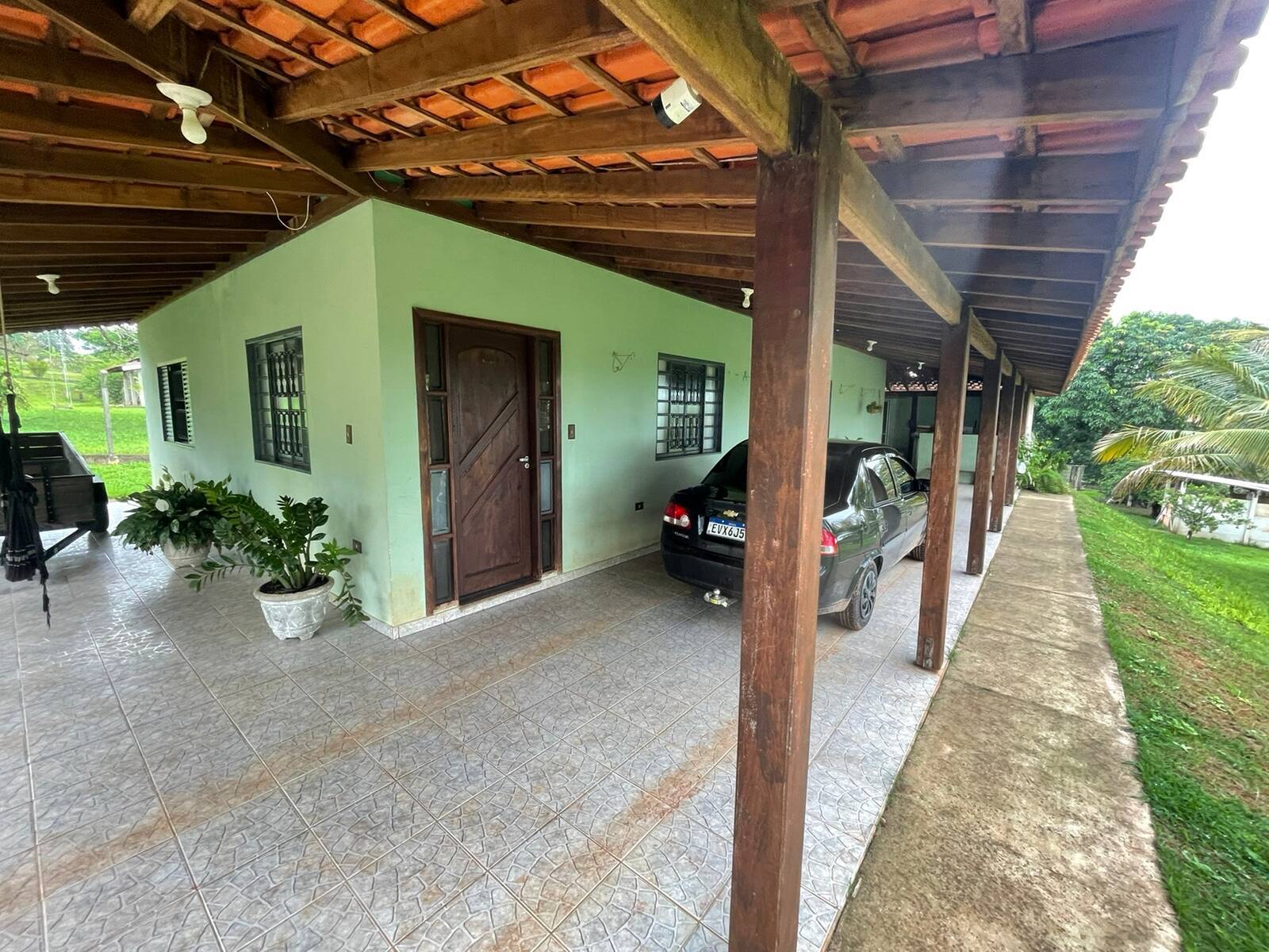 Chácara à venda com 3 quartos, 218m² - Foto 11