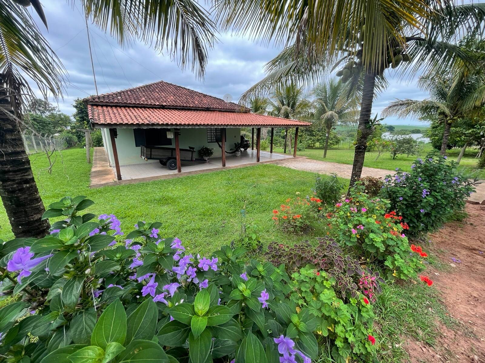Chácara à venda com 3 quartos, 218m² - Foto 15