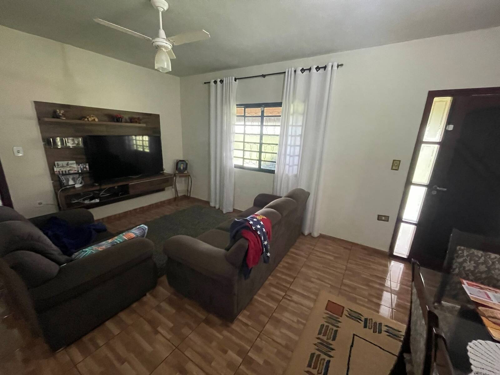 Chácara à venda com 3 quartos, 218m² - Foto 17