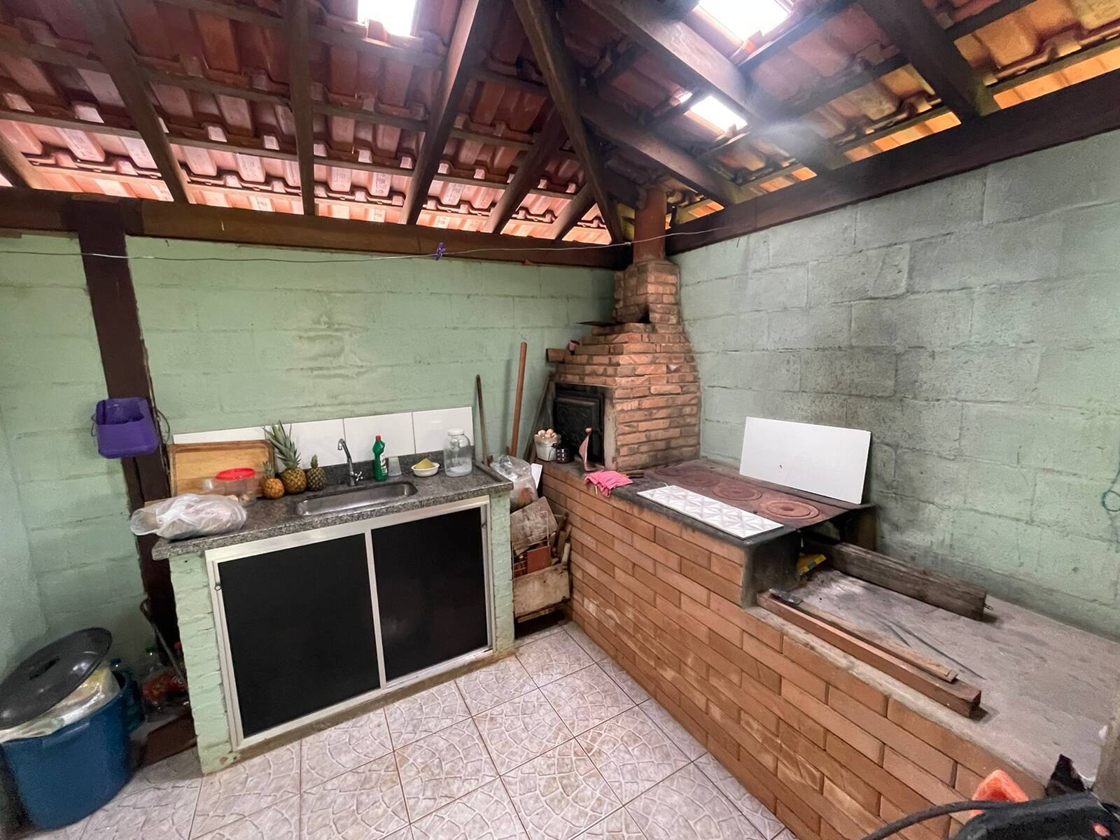 Chácara à venda com 3 quartos, 218m² - Foto 25