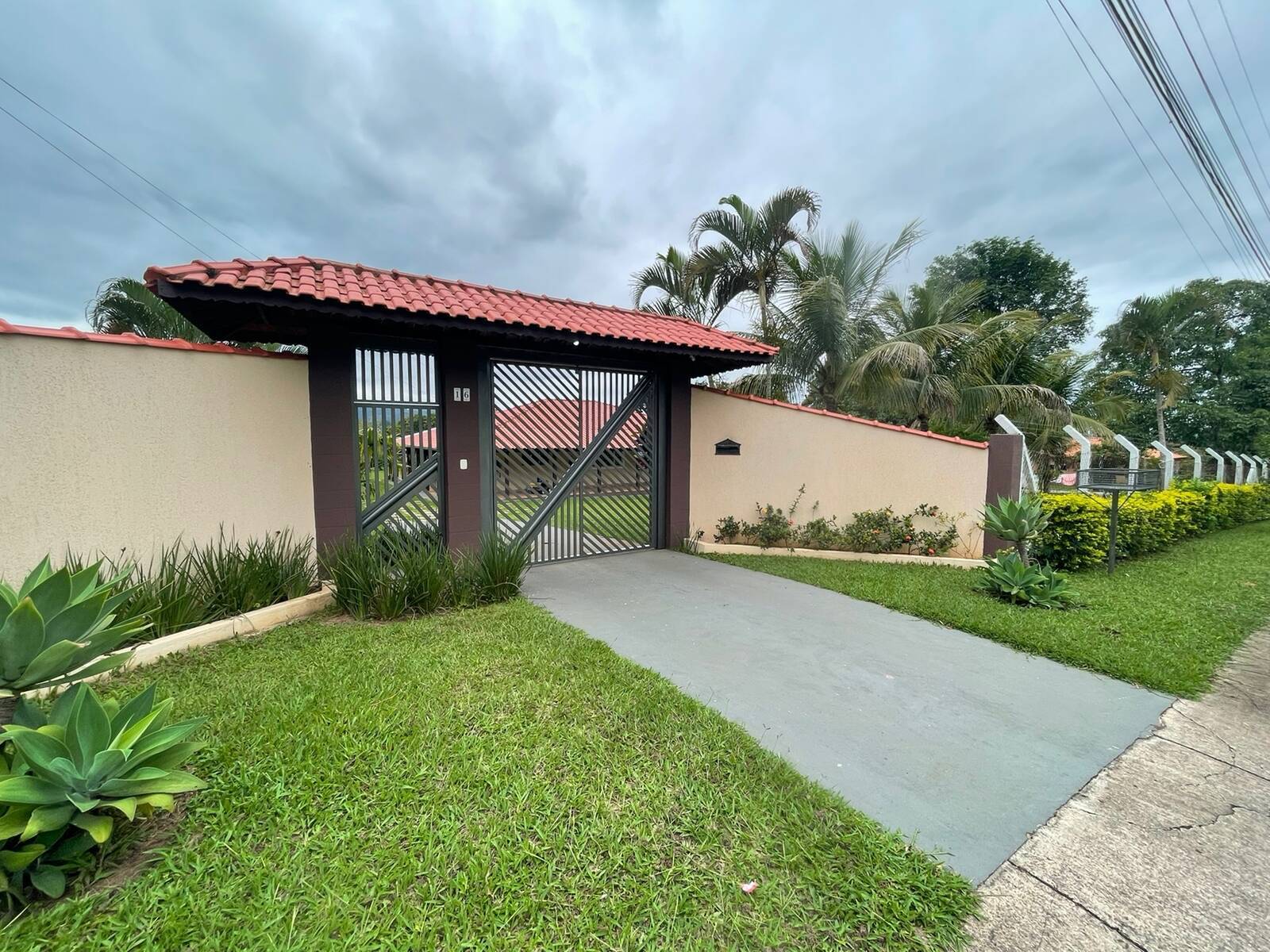 Chácara à venda com 4 quartos, 250m² - Foto 7