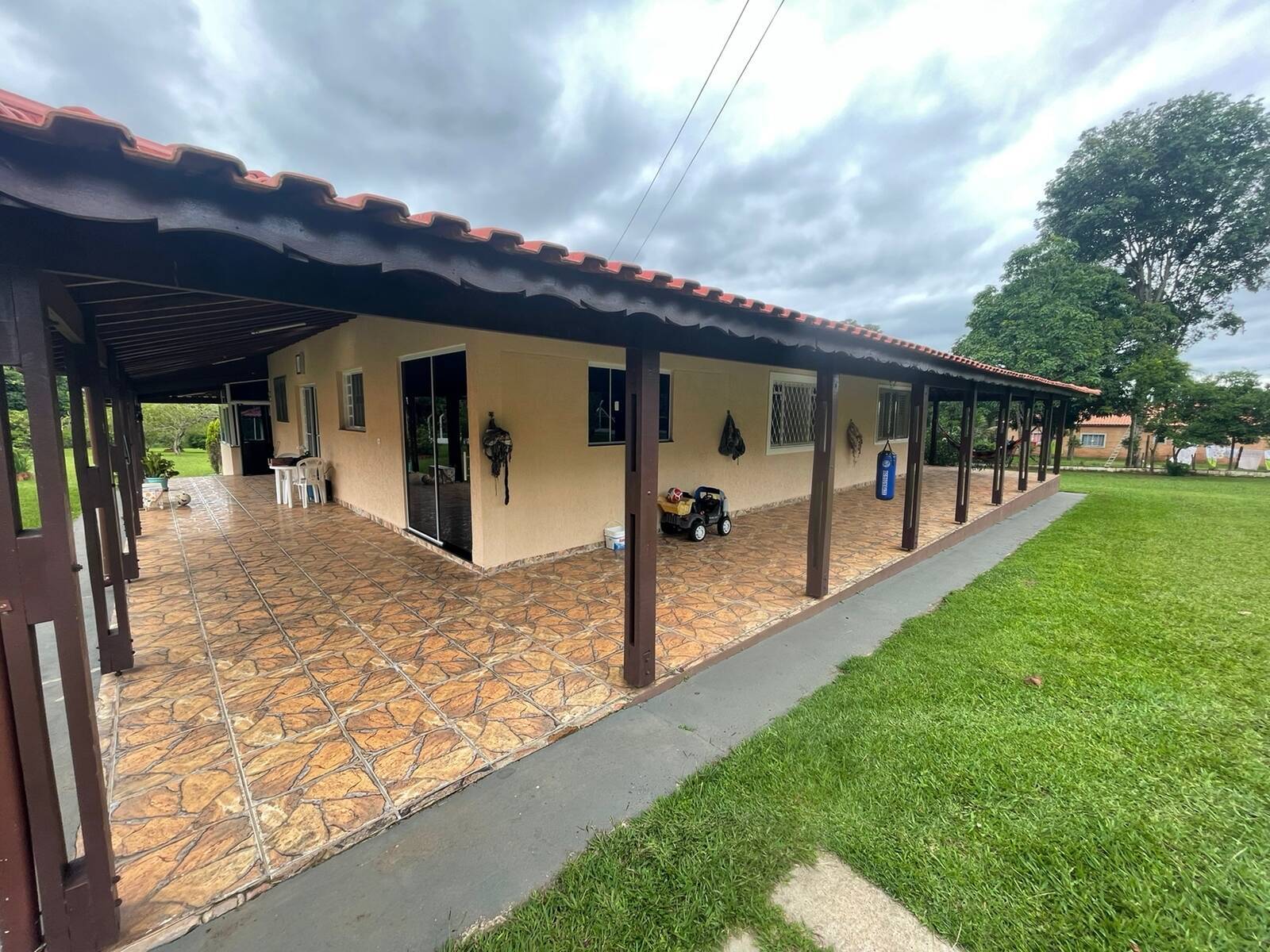 Chácara à venda com 4 quartos, 250m² - Foto 17