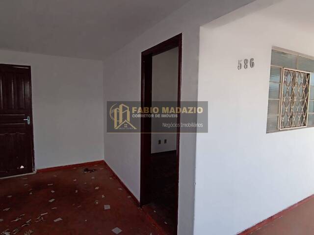 #1021 - Casa para Venda em São Pedro - SP - 2