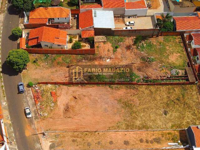 Terreno para Venda em São Pedro - 4