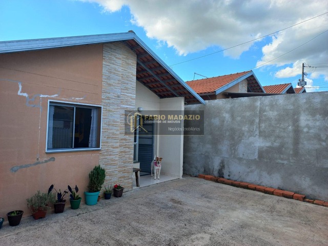 #638 - Casa para Venda em São Pedro - SP