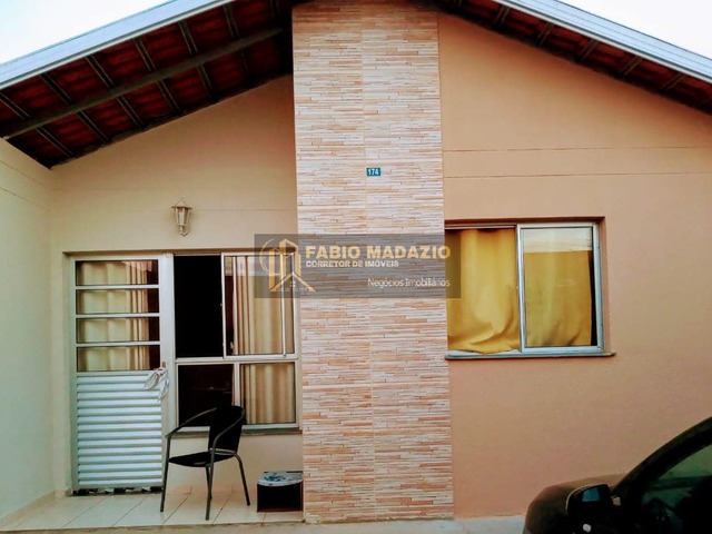 #640 - Casa para Venda em São Pedro - SP