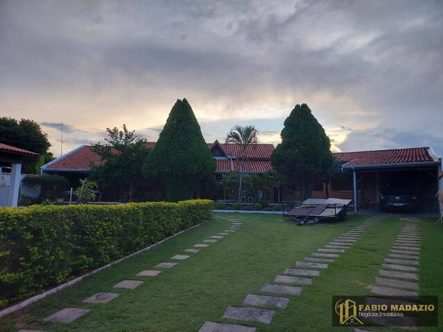#912 - Casa para Venda em São Pedro - SP