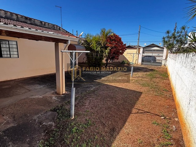 #982 - Casa para Venda em São Pedro - SP - 2