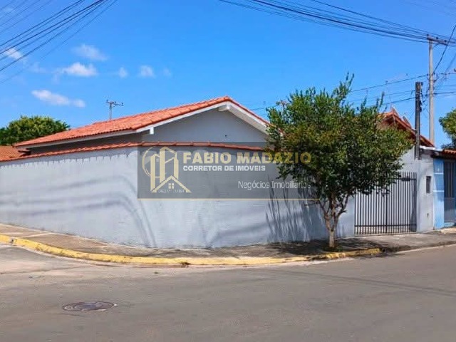 #1052 - Casa para Venda em São Pedro - SP - 1