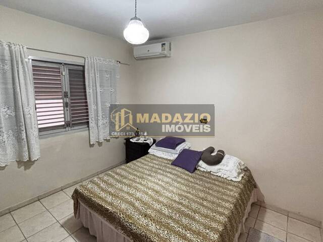 Casa para Venda em São Pedro - 5