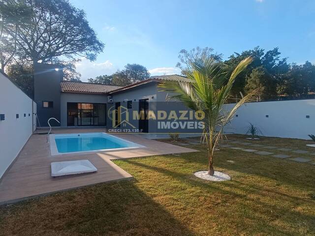 #1227 - Casa para Venda em São Pedro - SP