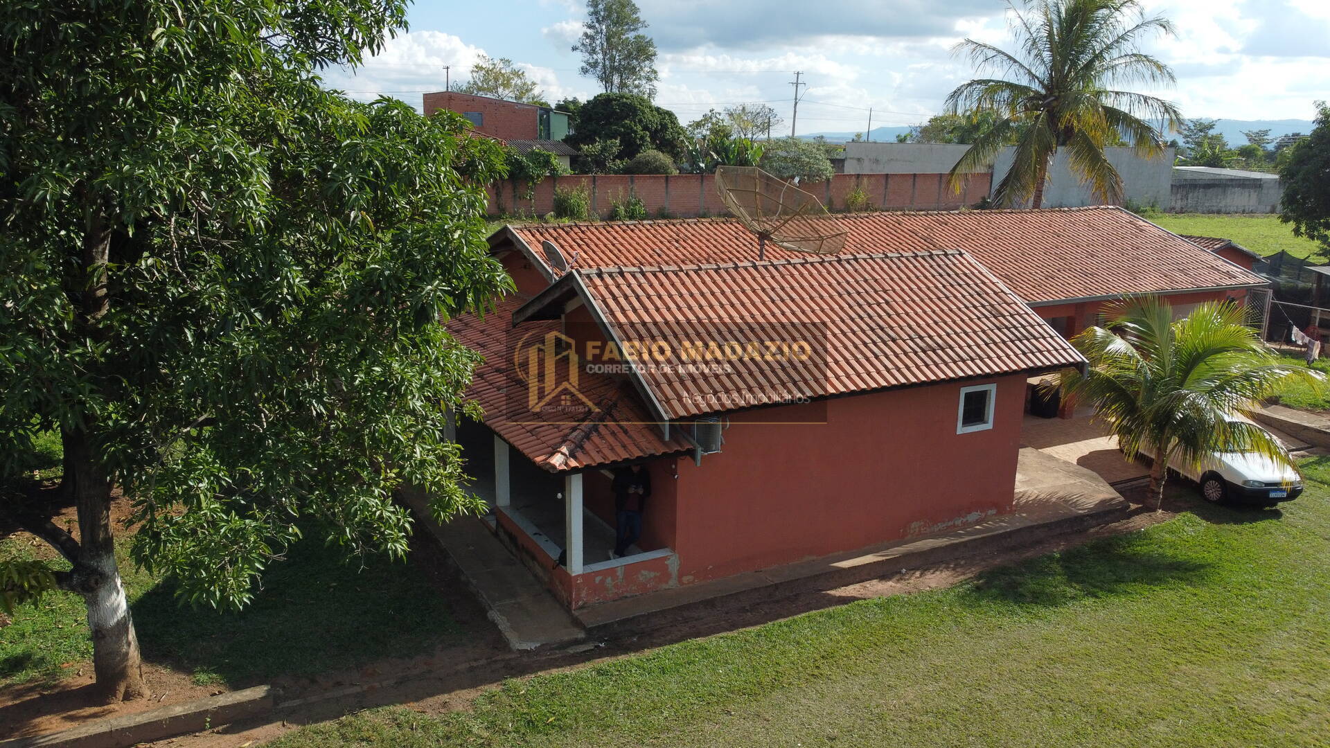 Chácara, 3 quartos, 2000 m² - Foto 1