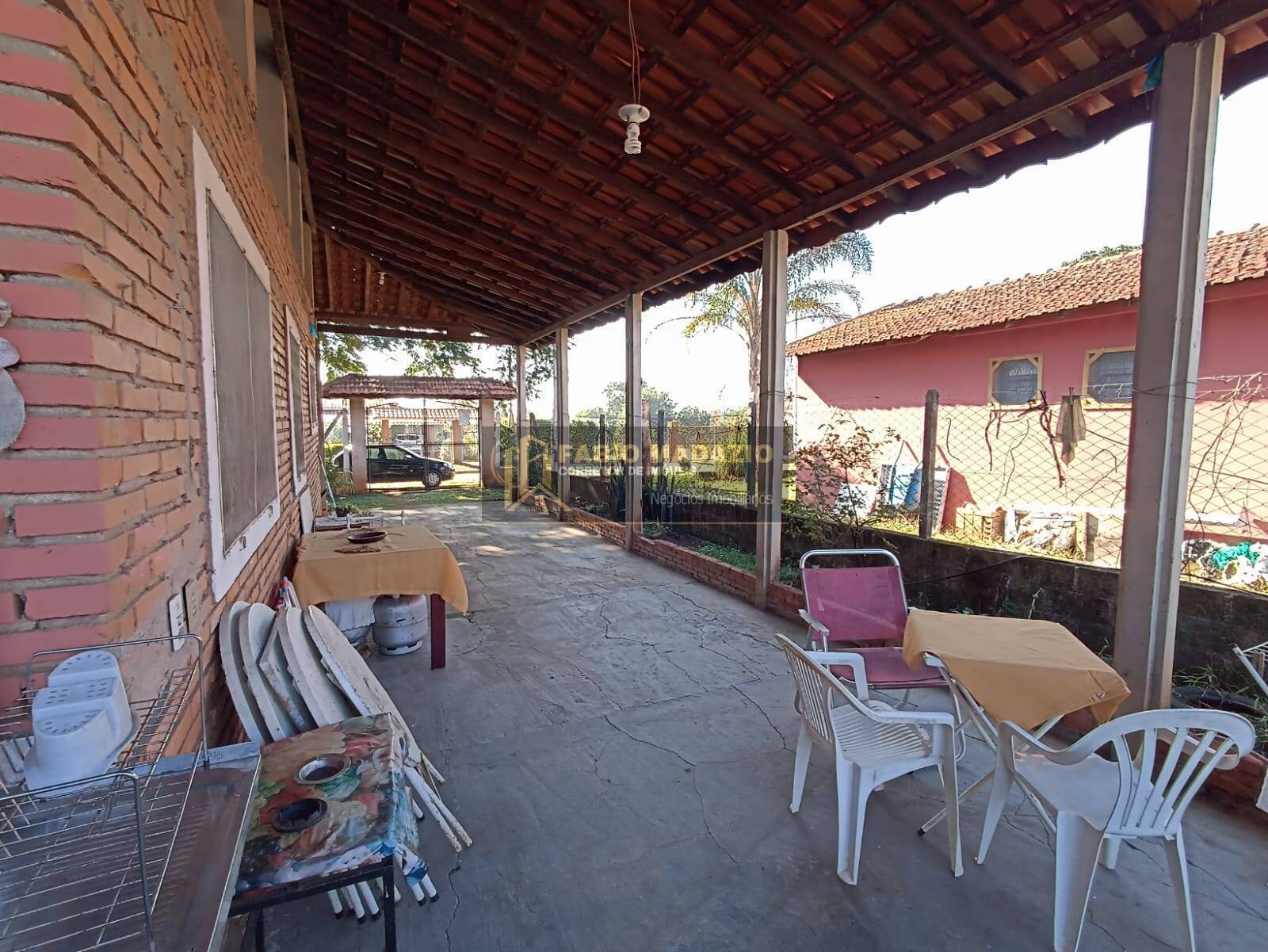 Casa, 7 quartos, 254 m² - Foto 3