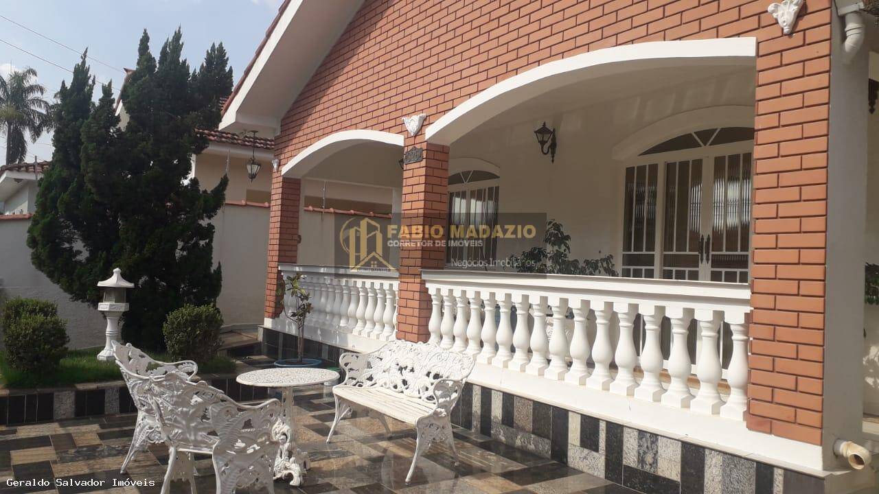 Casa, 3 quartos, 225 m² - Foto 1