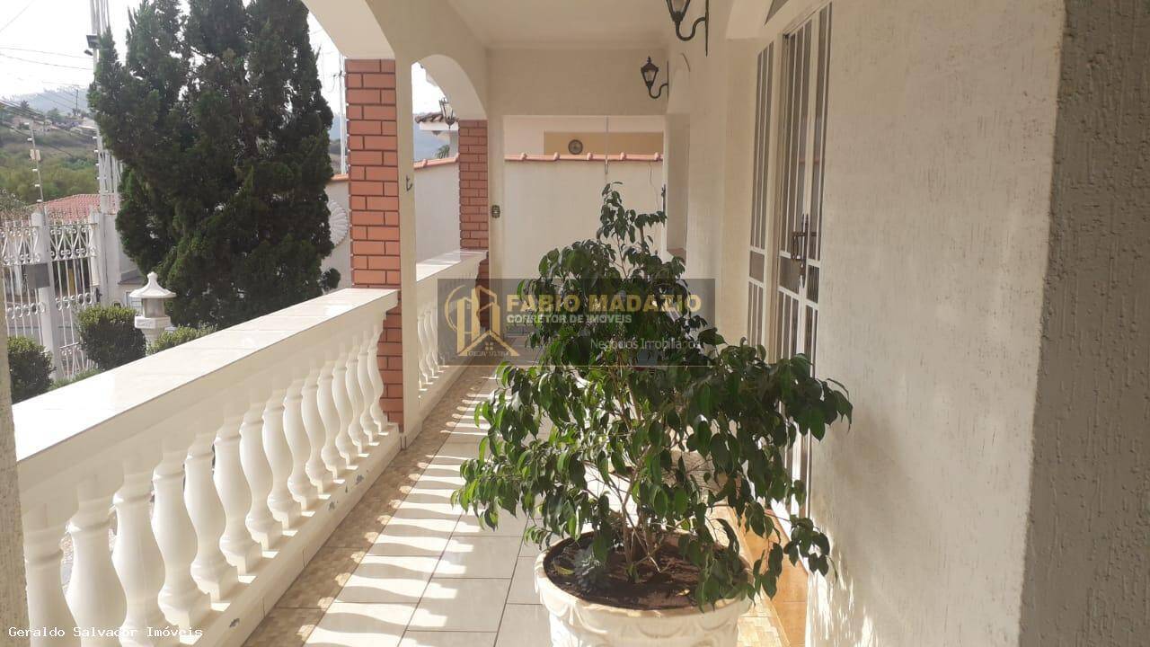 Casa, 3 quartos, 225 m² - Foto 9