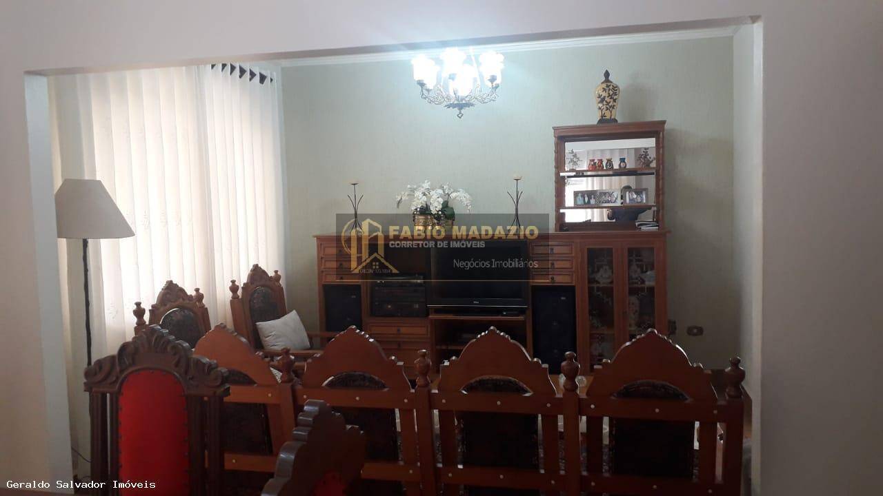 Casa, 3 quartos, 225 m² - Foto 11