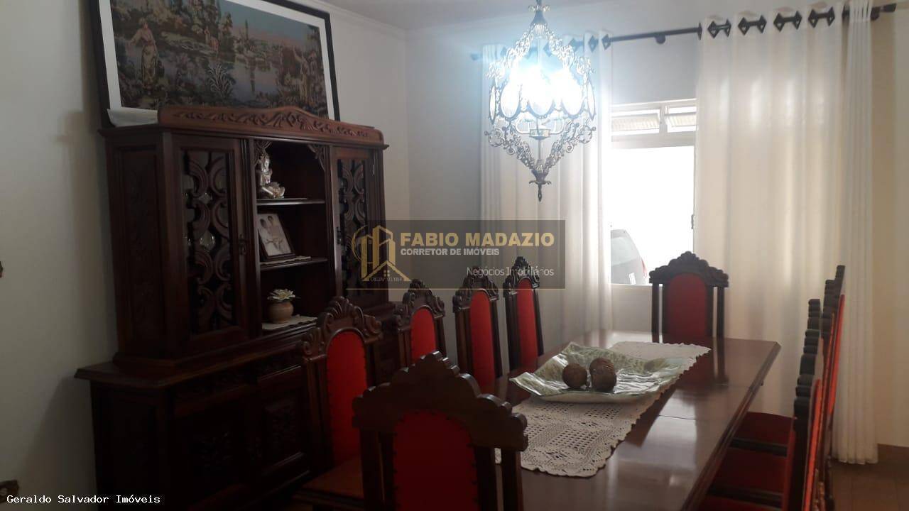 Casa, 3 quartos, 225 m² - Foto 14