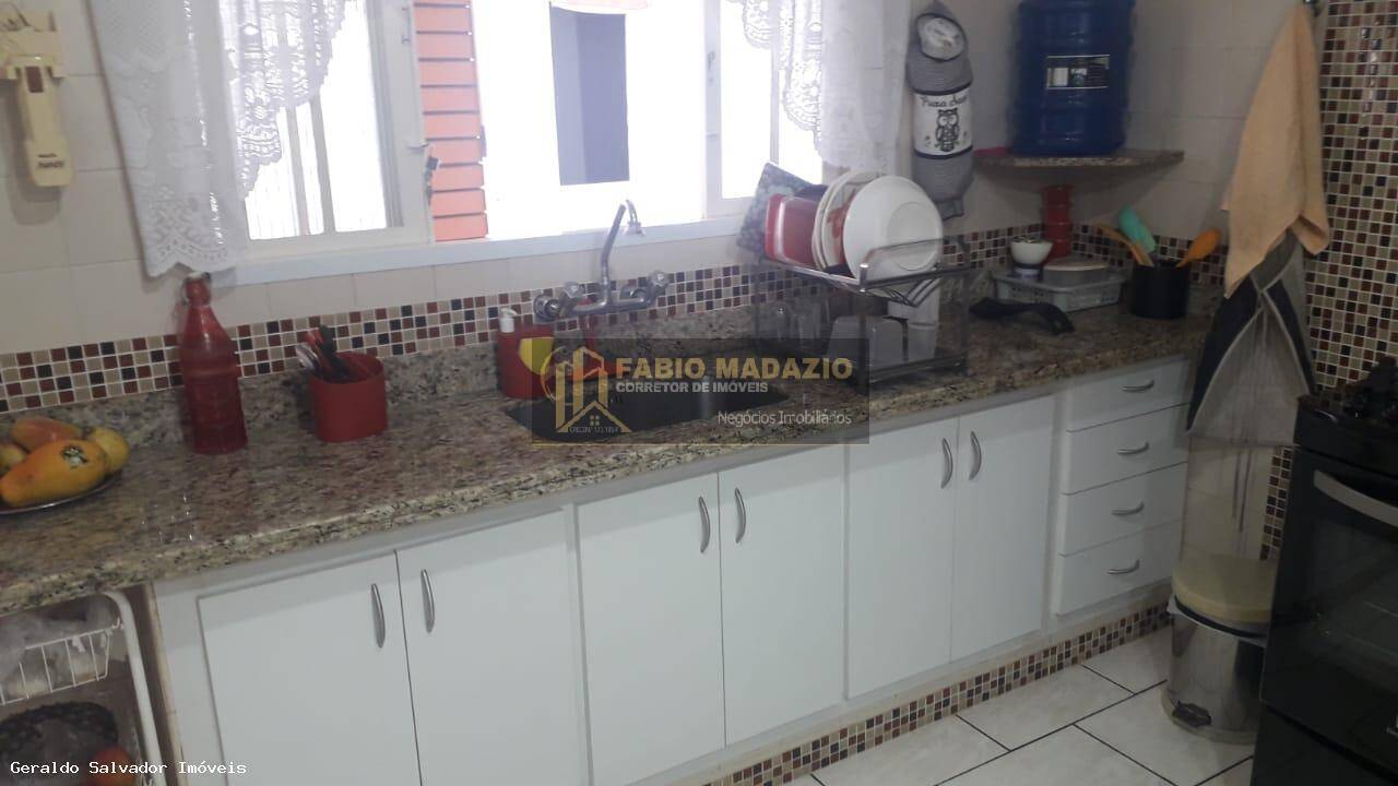 Casa, 3 quartos, 225 m² - Foto 32