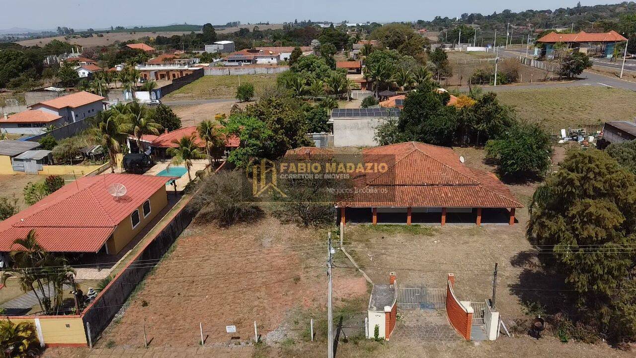 Casa, 3 quartos, 232 m² - Foto 1
