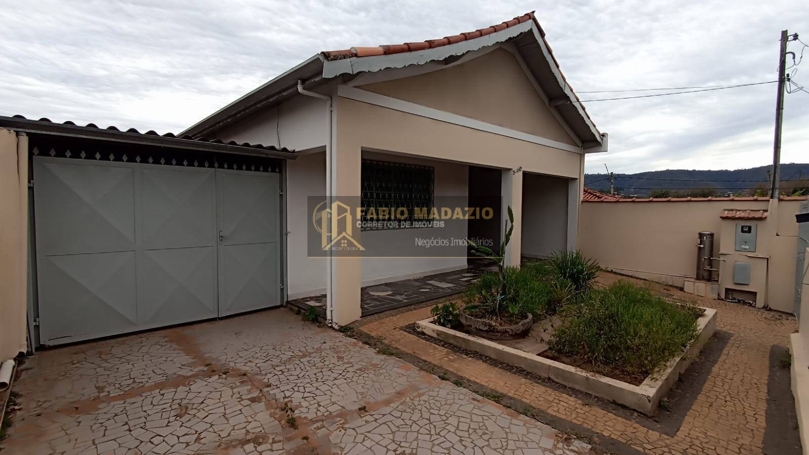 Casa, 4 quartos, 154 m² - Foto 1