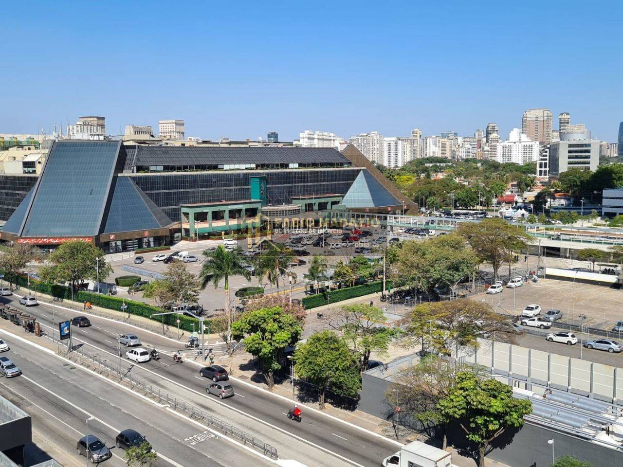 Cobertura à venda com 1 quarto, 75m² - Foto 22
