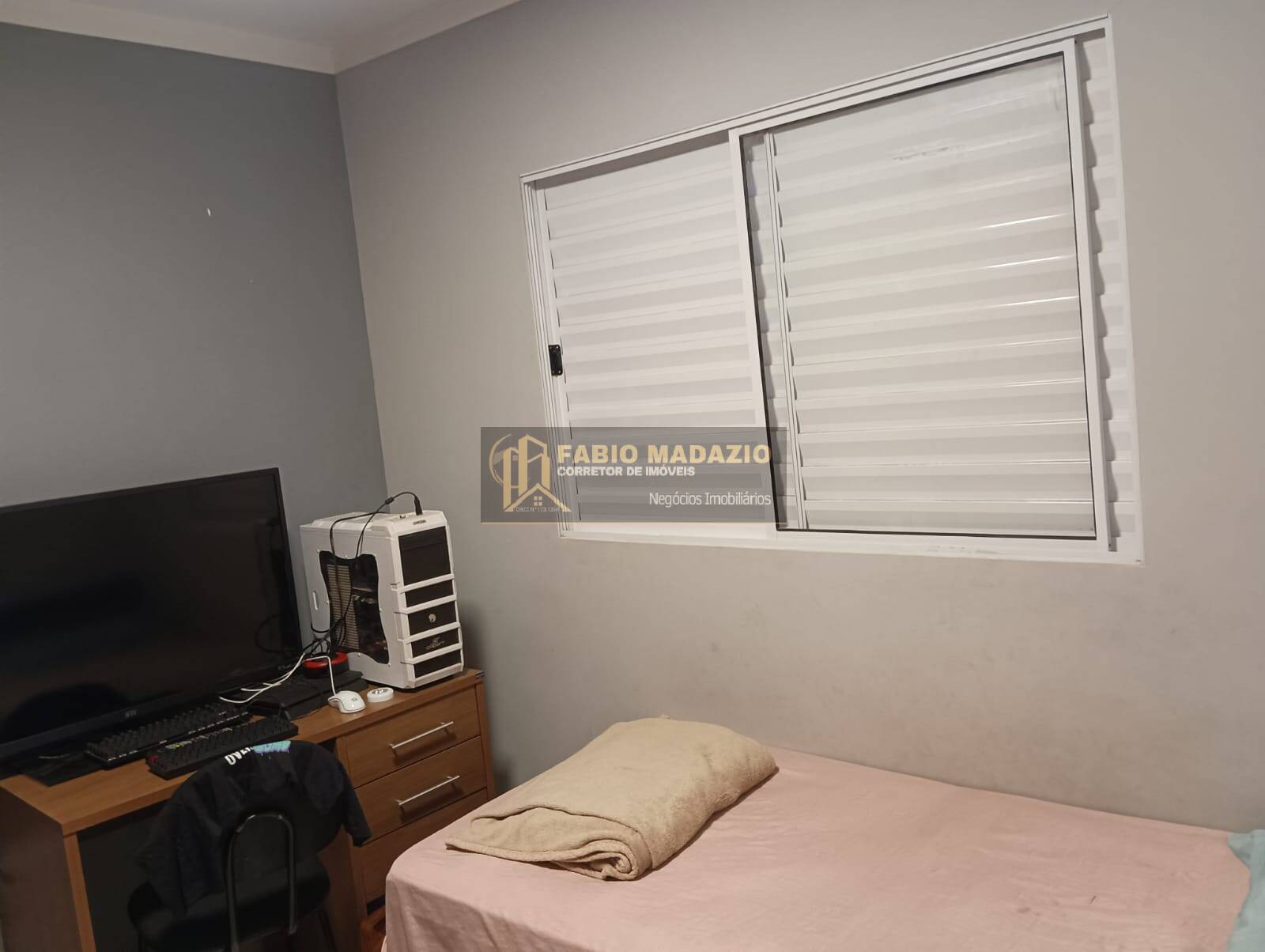 Casa à venda com 2 quartos, 190m² - Foto 3