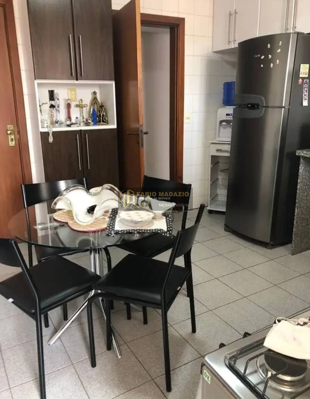 Apartamento à venda com 3 quartos, 173m² - Foto 4