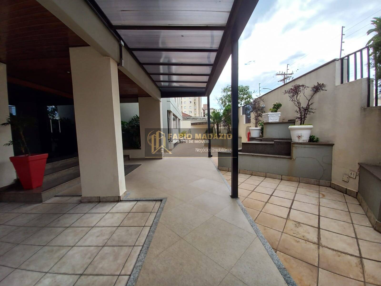 Apartamento à venda com 3 quartos, 109m² - Foto 4