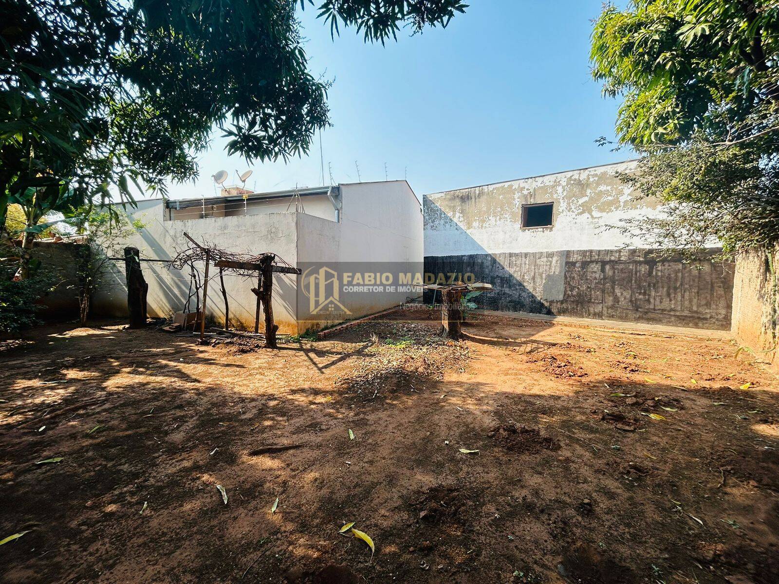 Casa à venda com 2 quartos, 187m² - Foto 42