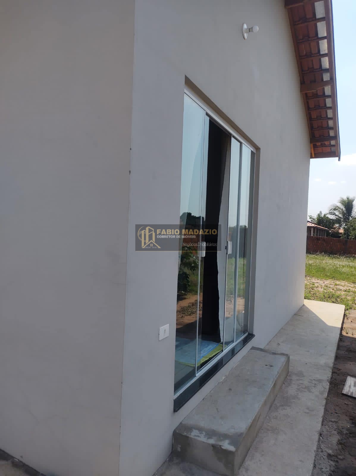 Casa à venda com 2 quartos, 55m² - Foto 3