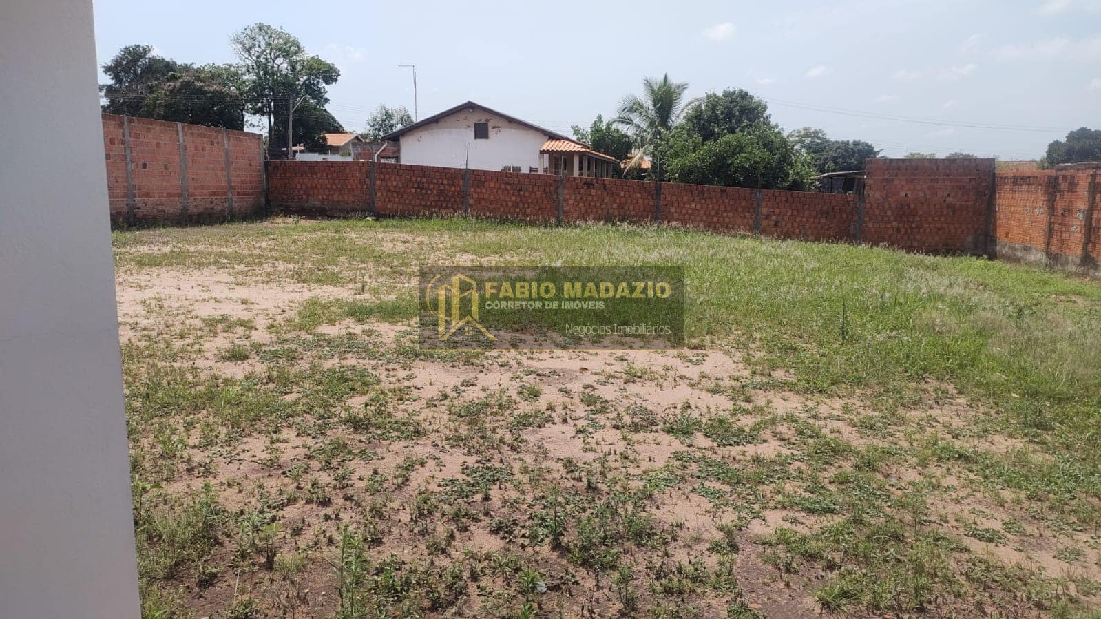 Casa à venda com 2 quartos, 55m² - Foto 12