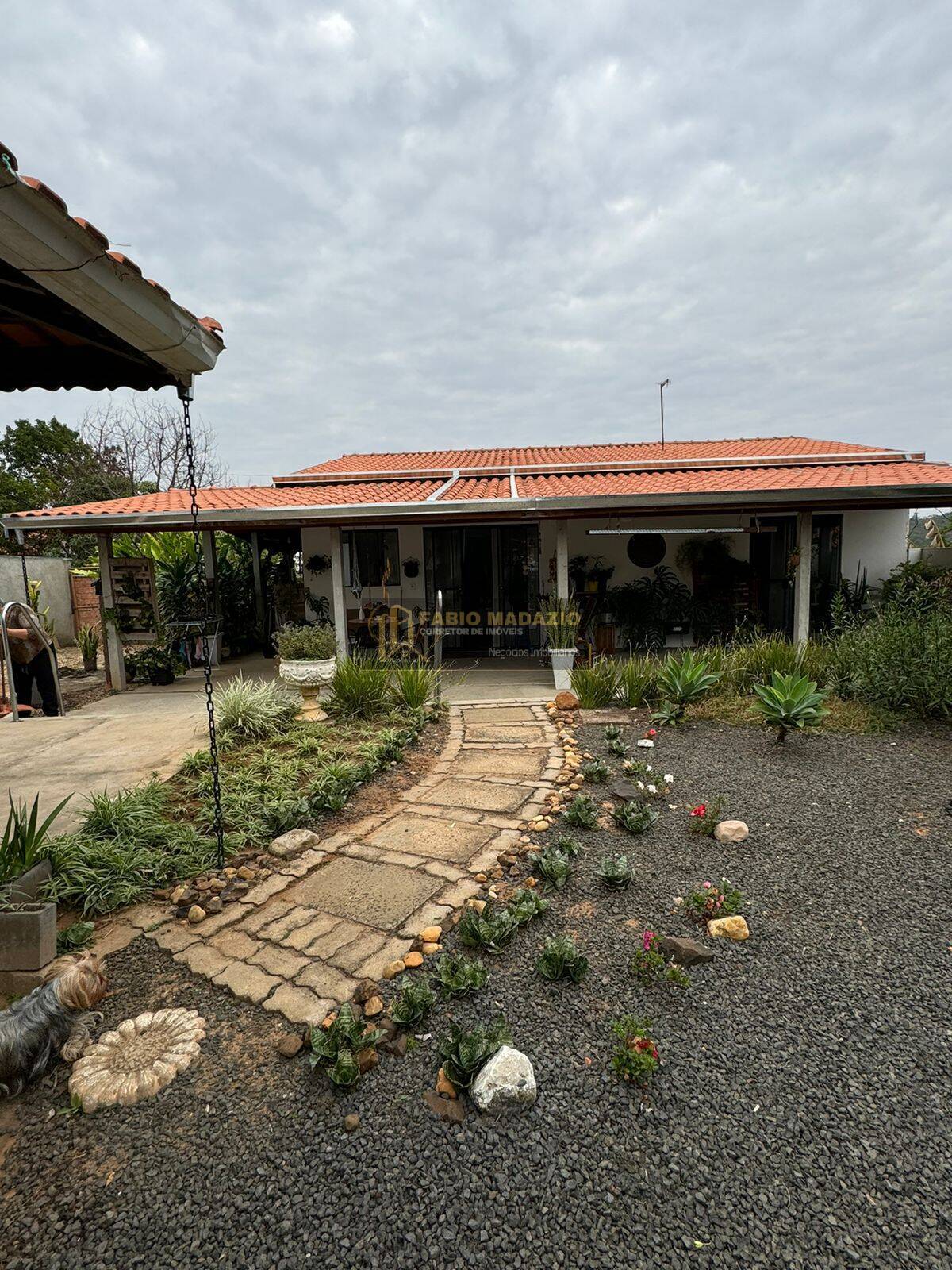 Chácara à venda com 3 quartos, 226m² - Foto 2