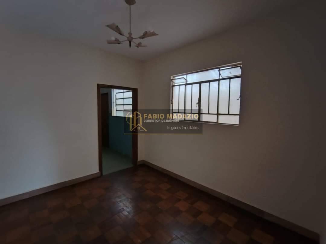 Casa à venda com 4 quartos, 142m² - Foto 7