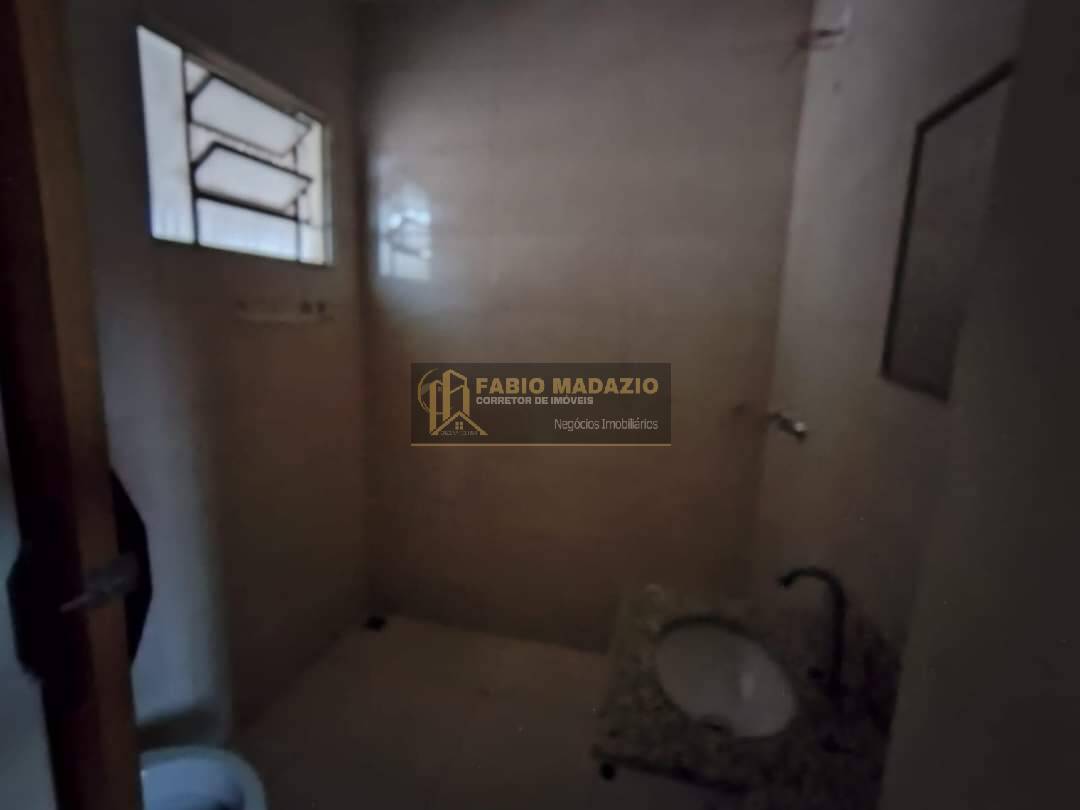 Casa à venda com 4 quartos, 142m² - Foto 9