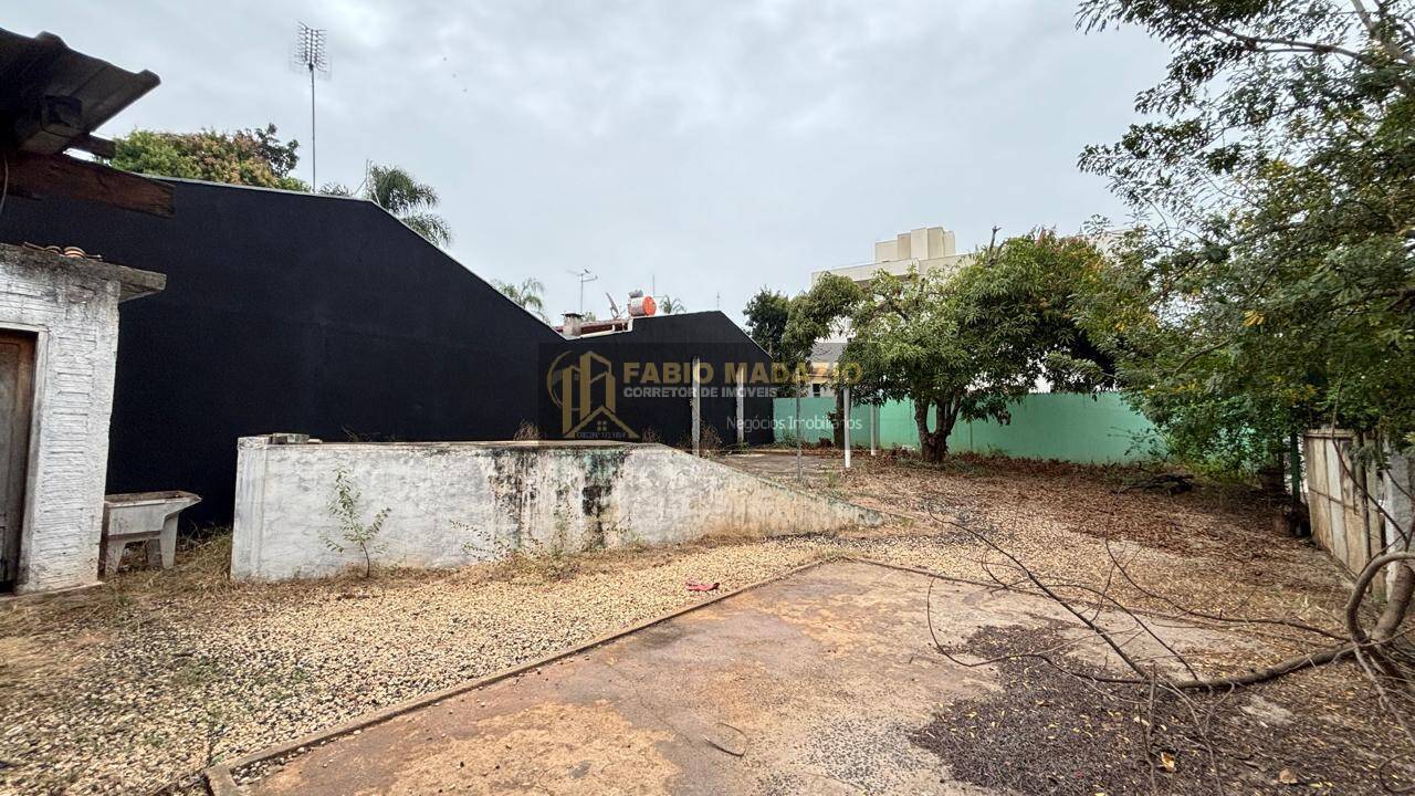 Terreno à venda e aluguel, 312m² - Foto 1