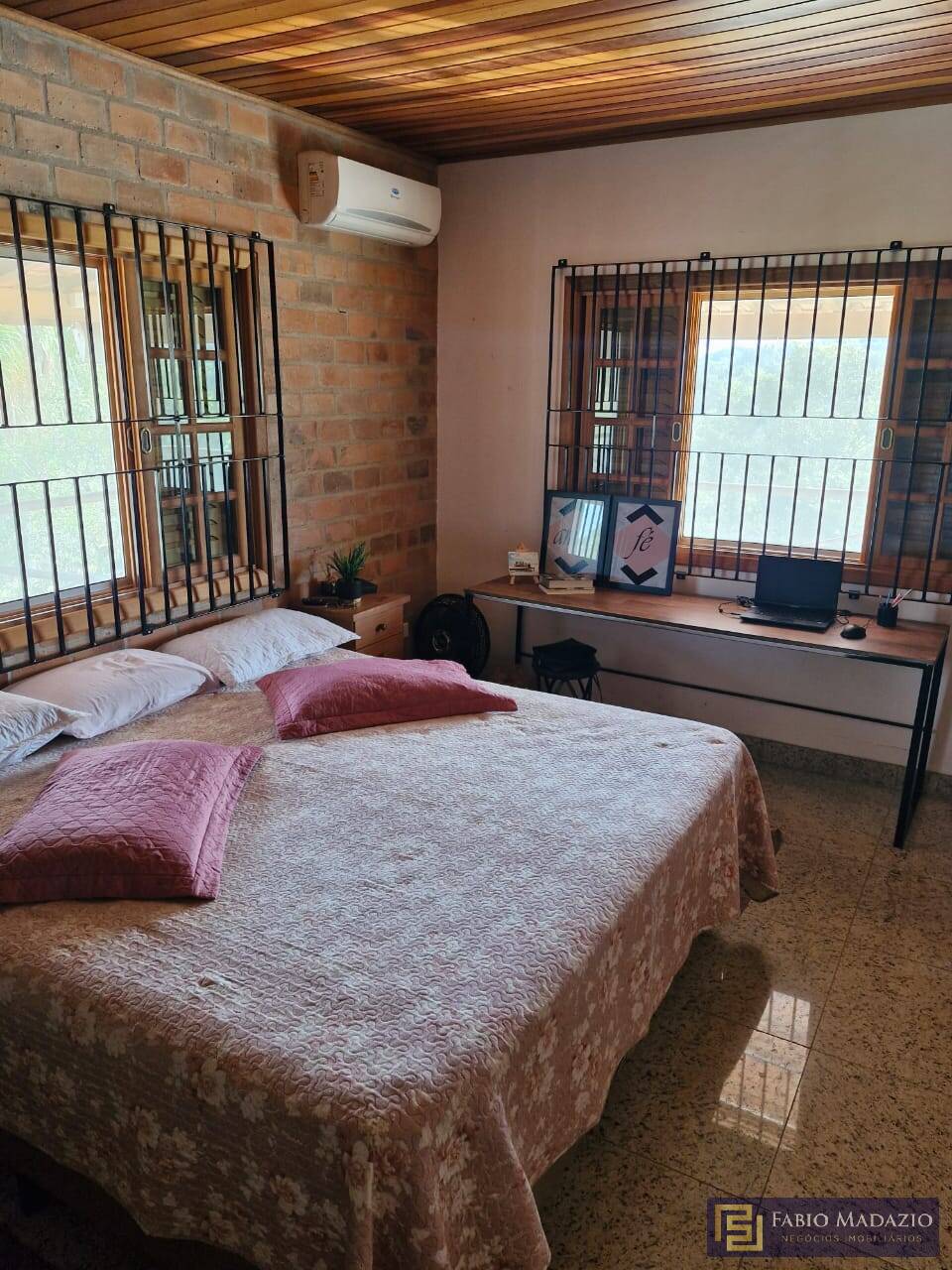Chácara à venda com 5 quartos, 1000m² - Foto 6