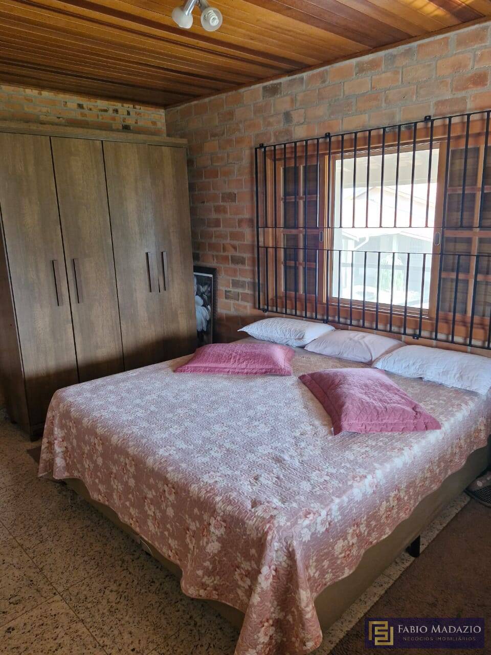 Chácara à venda com 5 quartos, 1000m² - Foto 7