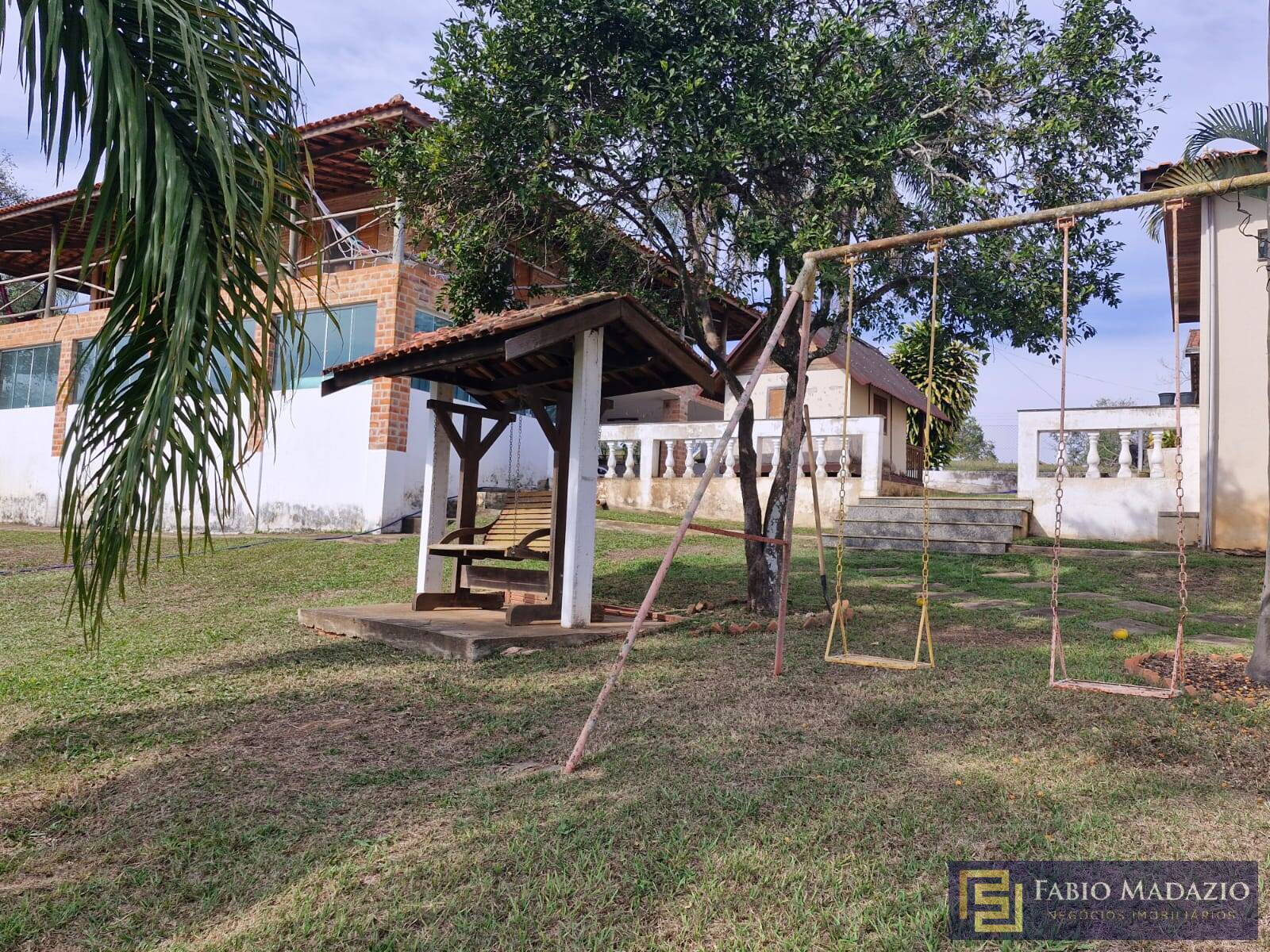 Chácara à venda com 5 quartos, 1000m² - Foto 34