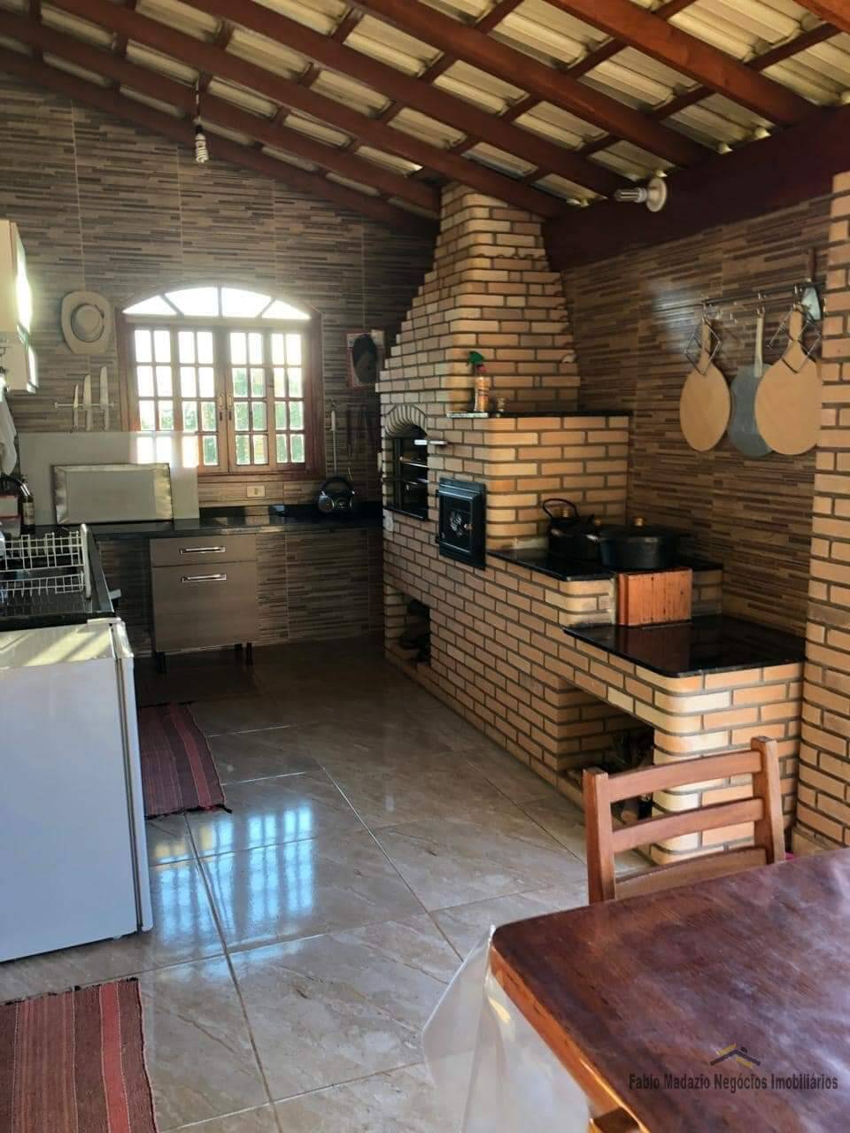 Chácara à venda com 3 quartos, 215m² - Foto 11