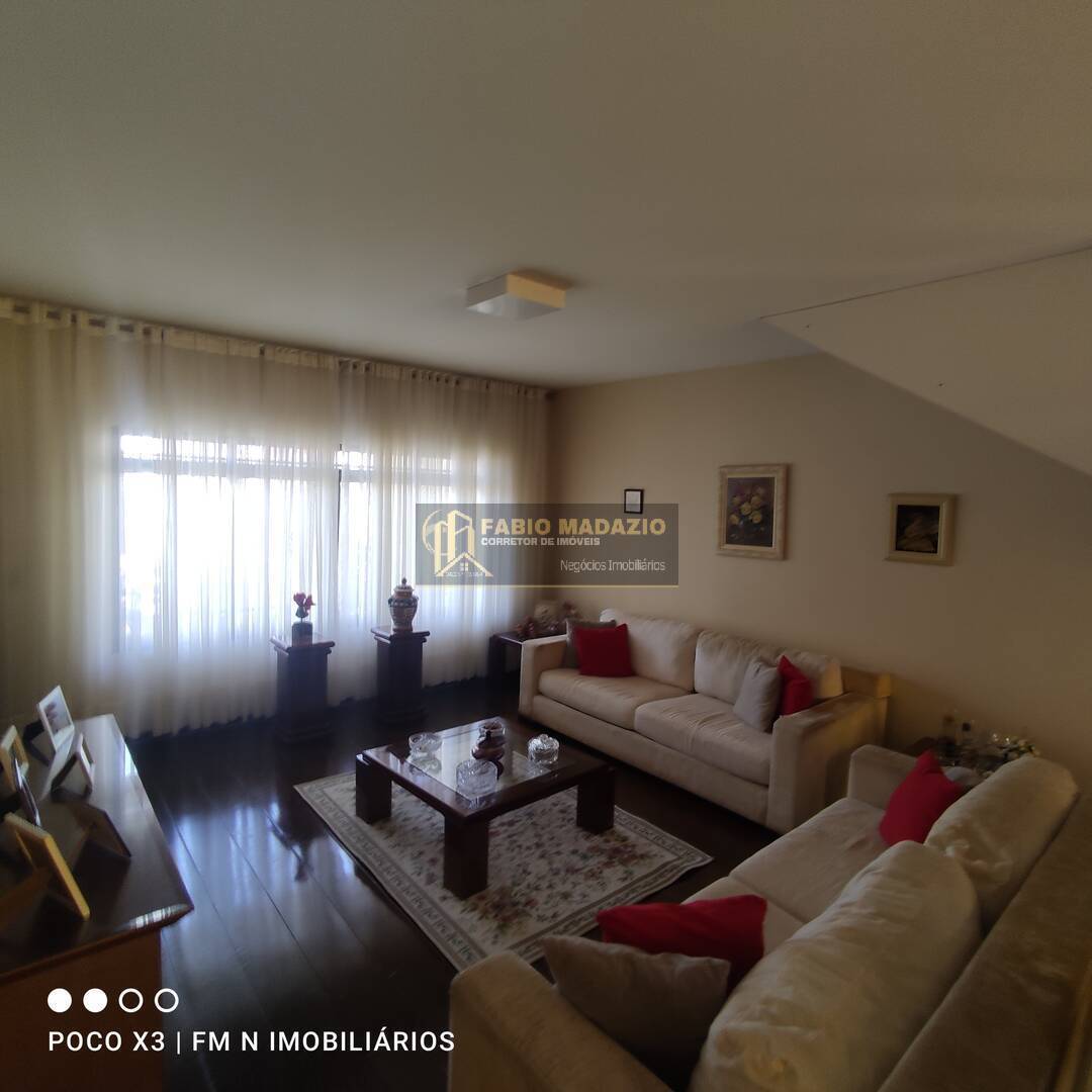 Casa à venda com 5 quartos, 250m² - Foto 8