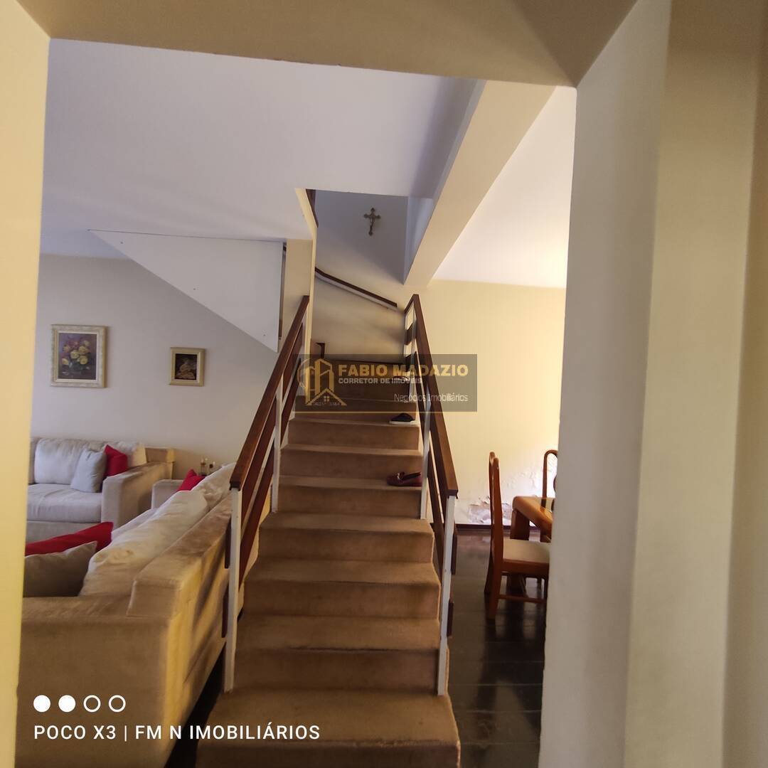 Casa à venda com 5 quartos, 250m² - Foto 13