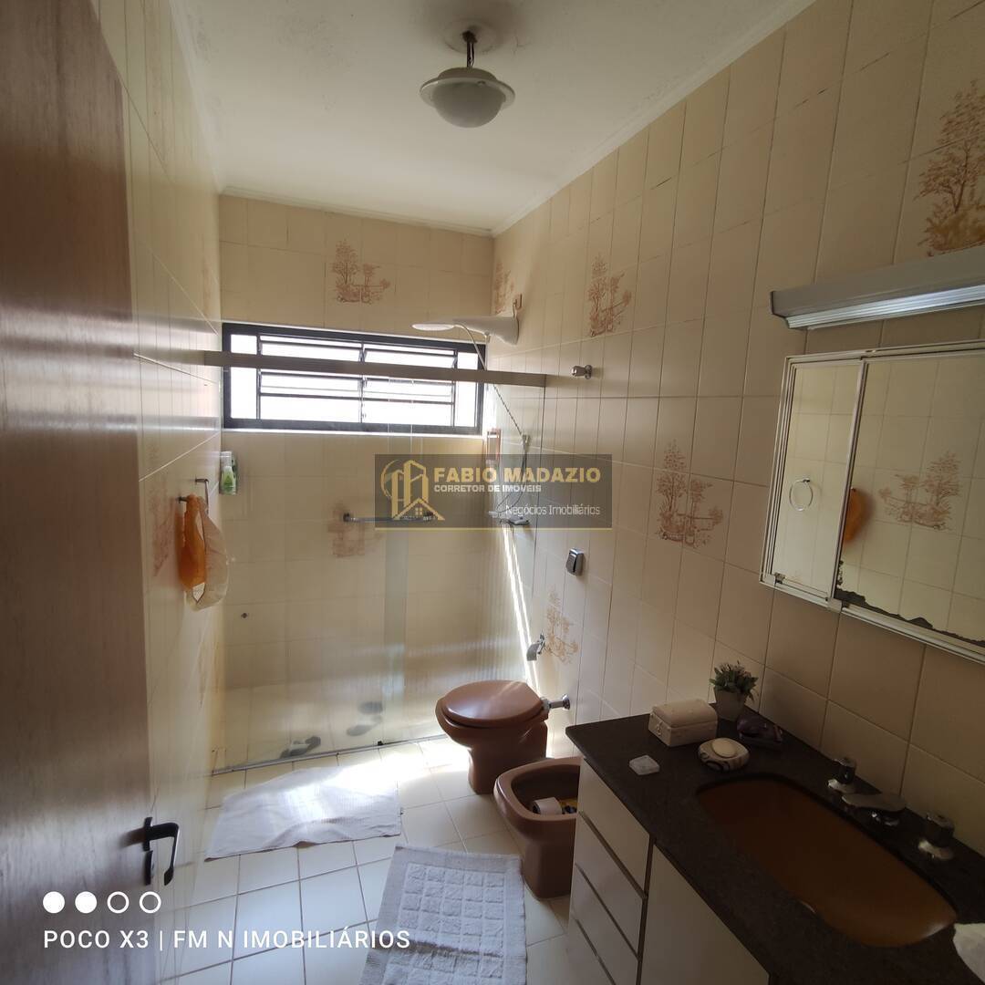 Casa à venda com 5 quartos, 250m² - Foto 38