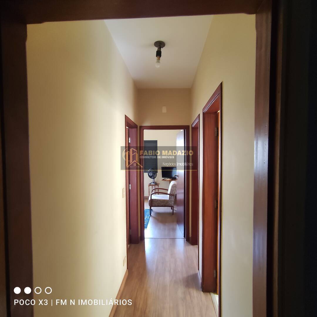 Casa à venda com 5 quartos, 250m² - Foto 28