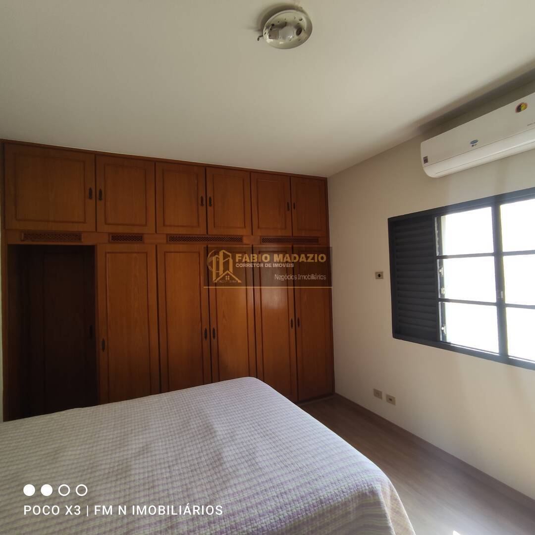Casa à venda com 5 quartos, 250m² - Foto 30