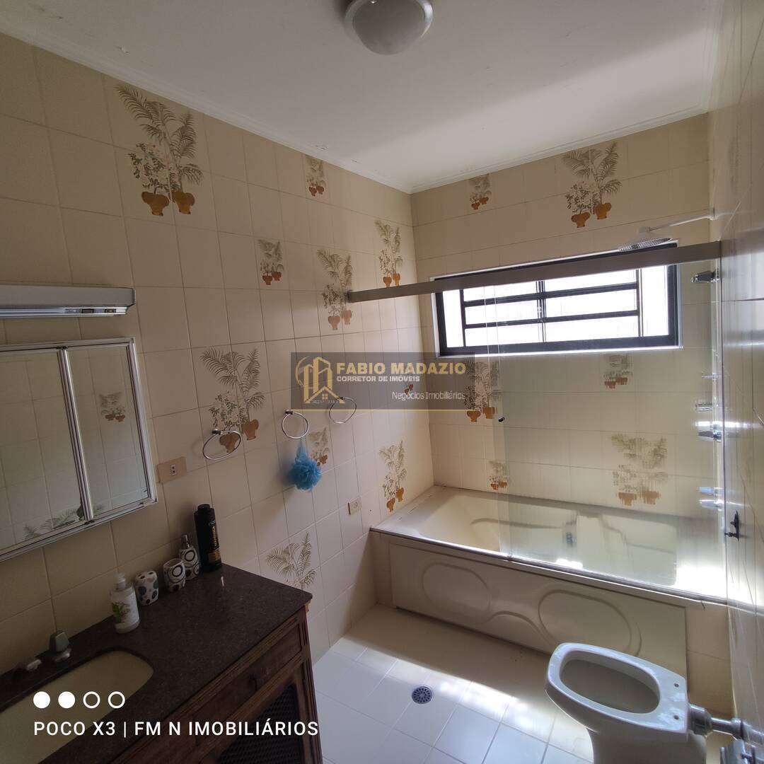 Casa à venda com 5 quartos, 250m² - Foto 32