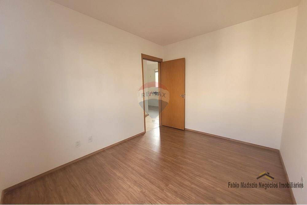 Apartamento à venda com 2 quartos, 45m² - Foto 12