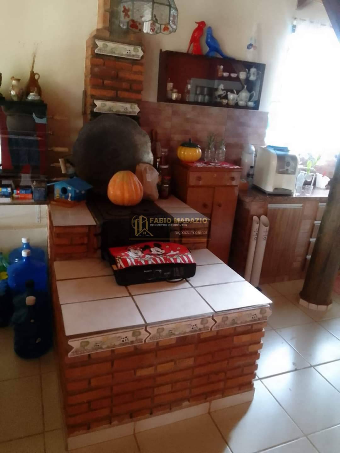 Chácara à venda com 4 quartos, 320m² - Foto 4