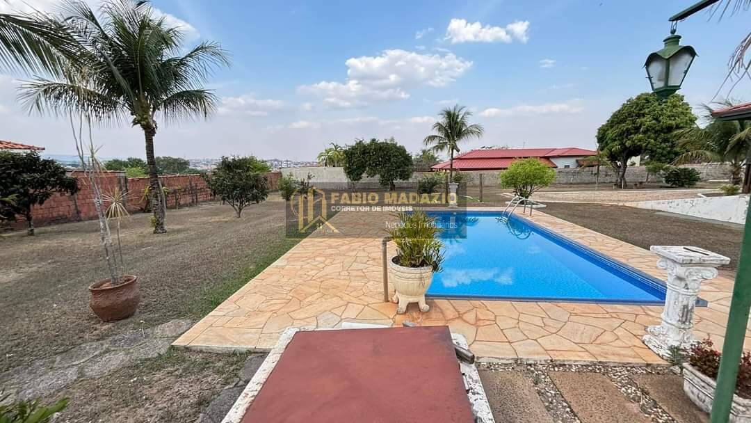 Chácara à venda com 3 quartos, 2000m² - Foto 1
