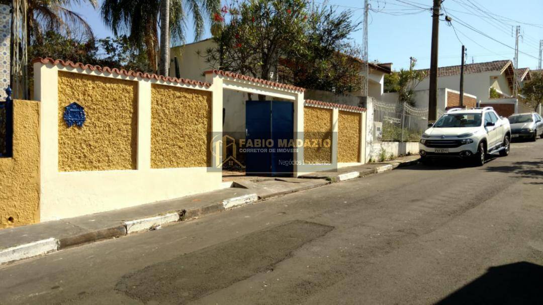 Casa, 3 quartos, 200 m² - Foto 1