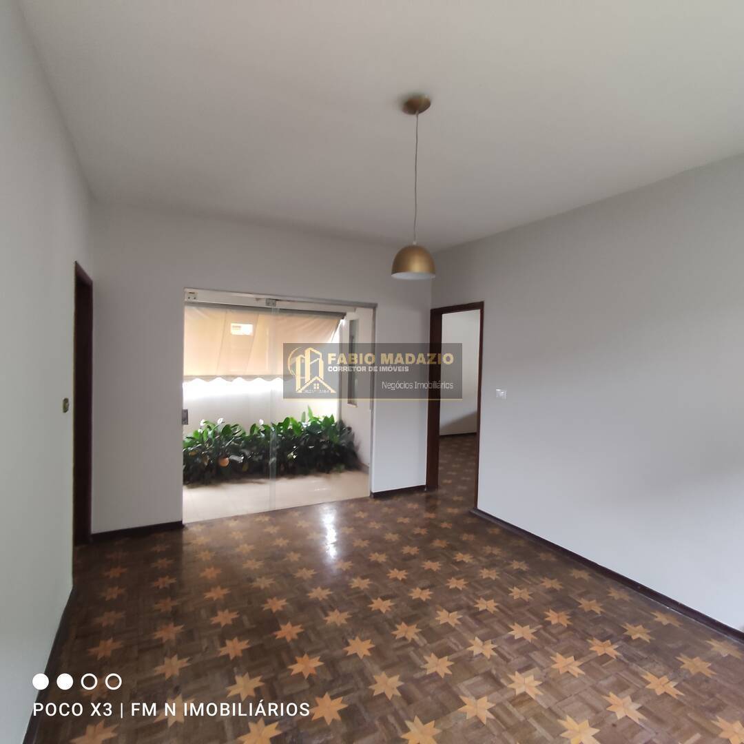 Casa à venda e aluguel com 3 quartos, 270m² - Foto 9